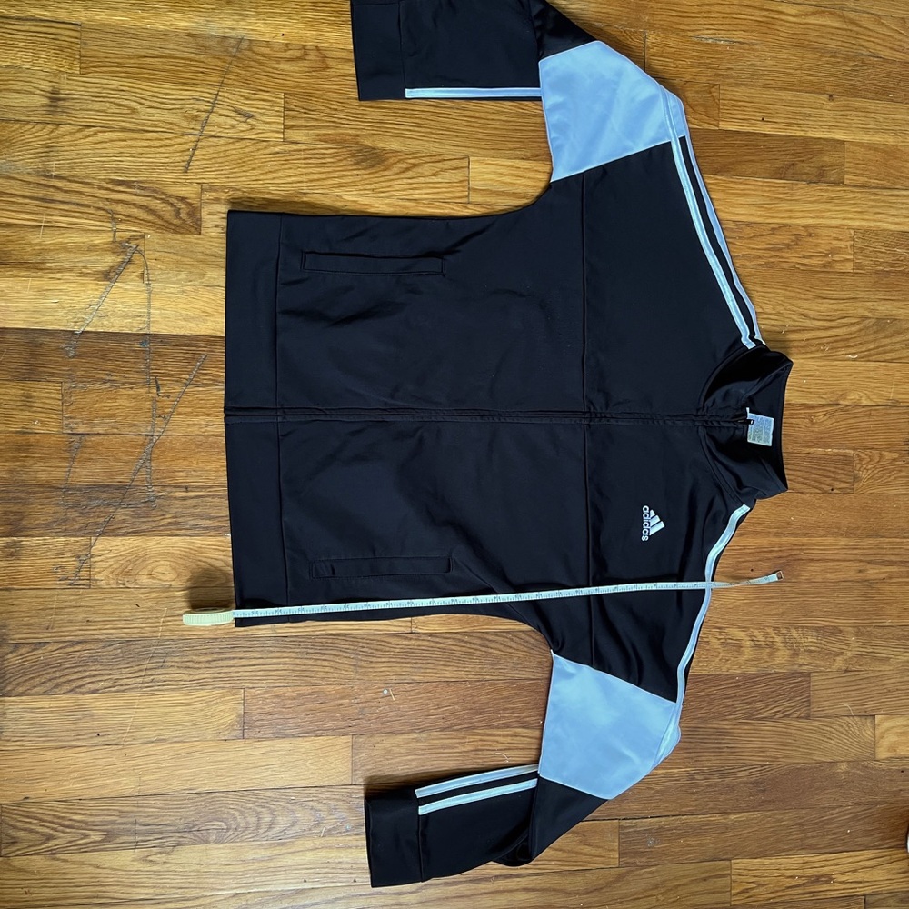 Small adidas quater zip worn once